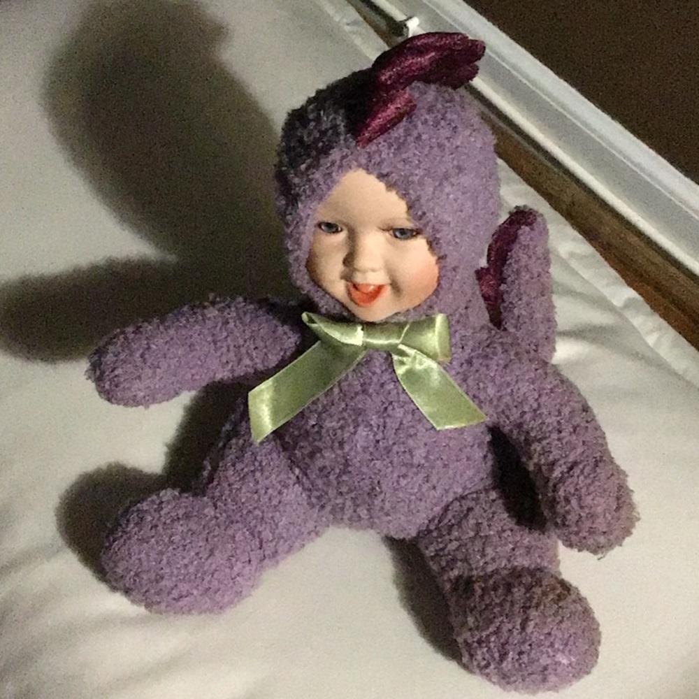 Vintage Show-stoppers Babes in the Wild Dyno Dinosaur Purple Porcelain doll 10”